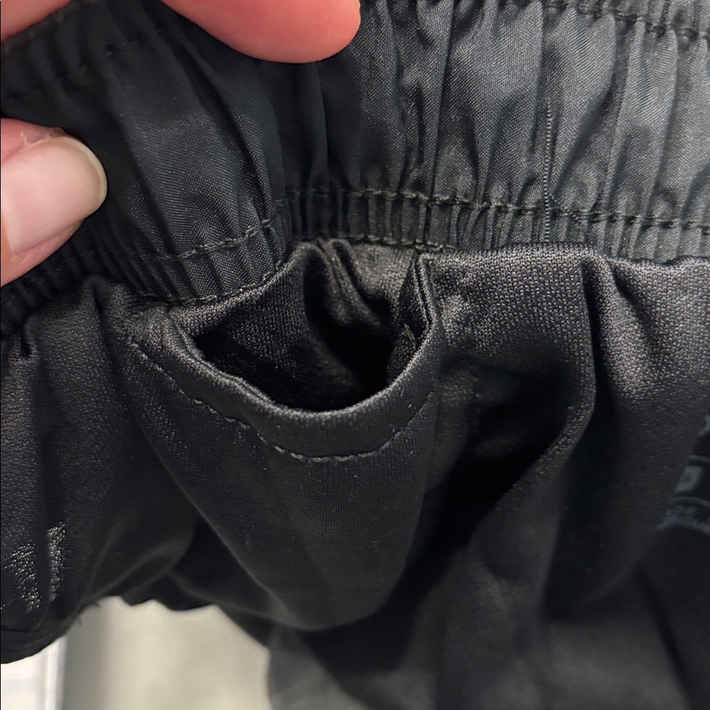 Nike Women’s Core Tempo Running Shorts in Heather Black, size XS, NWT - Picture 10 of 13